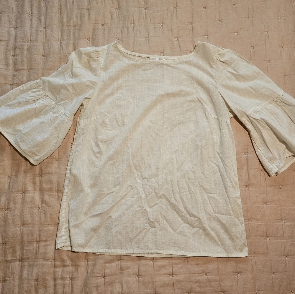 Time and Tru Light Cream Blouse